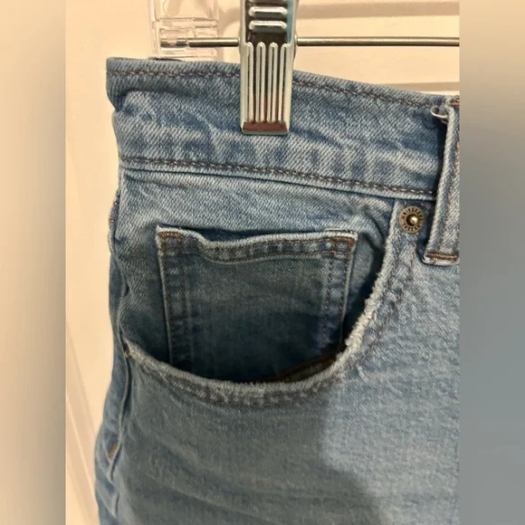 Universal Thread denim shorts size 8/R - Picture 2 of 6